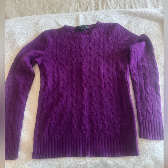 Cable-Knit 100% Cashmere Jumper - Picture 2 of 11